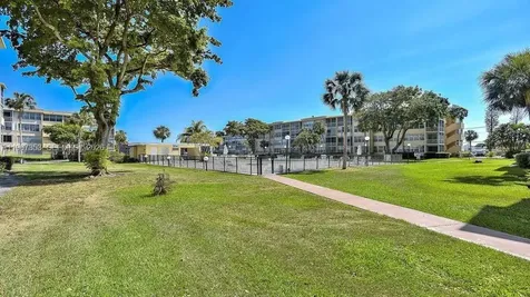 2781 Taft Street Hollywood FL 33020