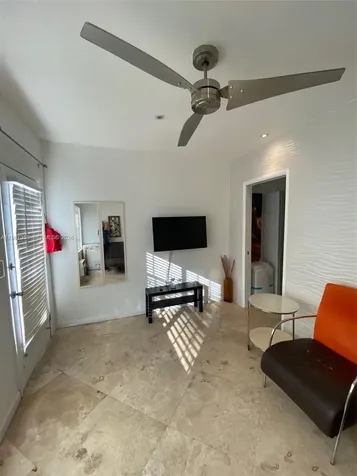 Miami Beach FL 33139