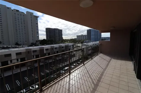 1800 NE 114th Street Miami FL 33181