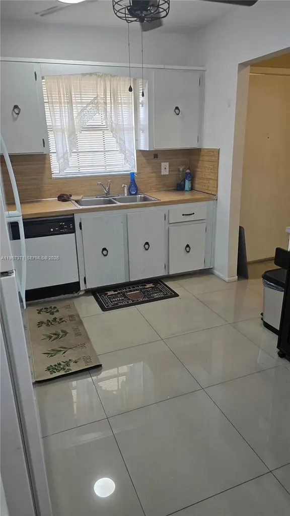 3351 NW 85th Avenue Coral Springs FL 33065