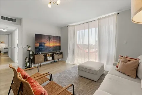 3161 S Ocean Drive Hallandale Beach FL 33009