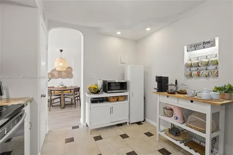3161 S Ocean Drive Hallandale Beach FL 33009