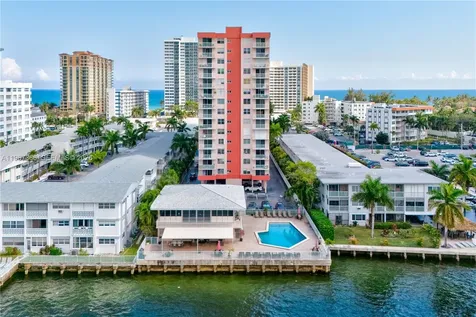 3161 S Ocean Drive Hallandale Beach FL 33009