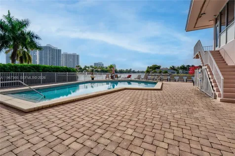 3161 S Ocean Drive Hallandale Beach FL 33009