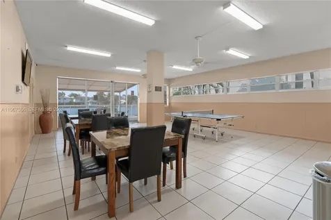 3161 S Ocean Drive Hallandale Beach FL 33009