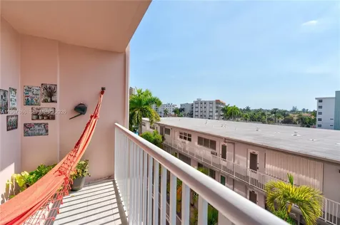 3161 S Ocean Drive Hallandale Beach FL 33009