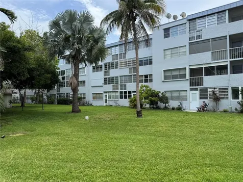 1333 E Hallandale Beach Boulevard Hallandale Beach FL 33009