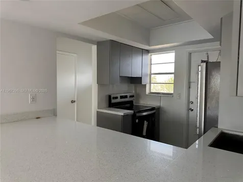 1333 E Hallandale Beach Boulevard Hallandale Beach FL 33009