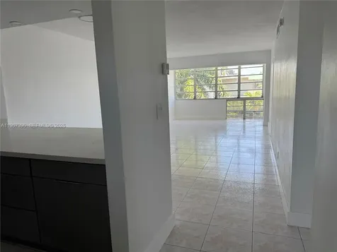 1333 E Hallandale Beach Boulevard Hallandale Beach FL 33009