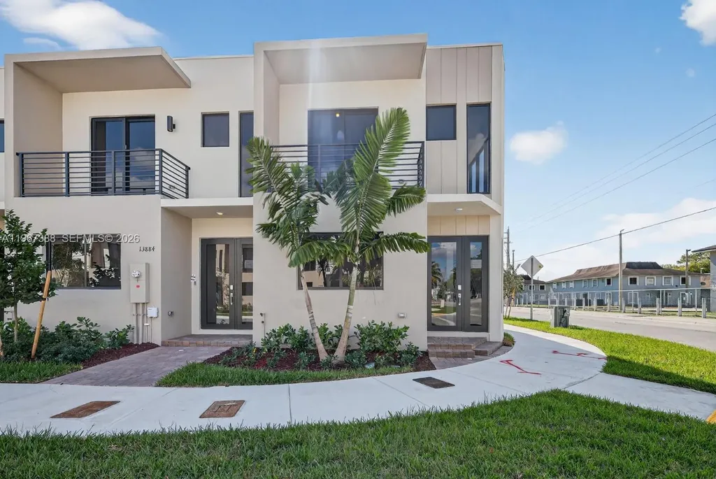 13888 SW 261st Terrace Miami FL 33032