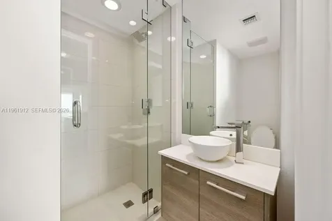 650 NE 32nd Street Miami FL 33137