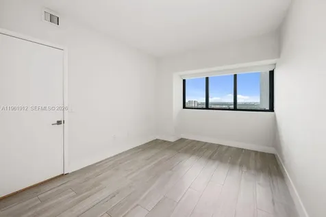 650 NE 32nd Street Miami FL 33137