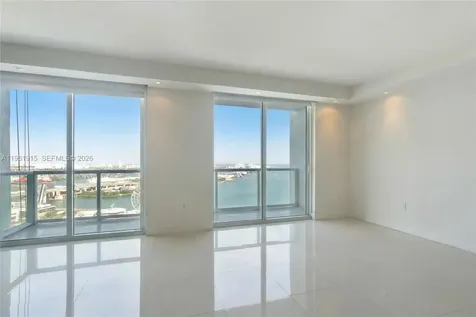 253 NE 2nd Street Miami FL 33132