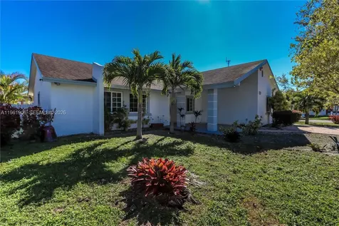 3597 SW 69th Terrace Miramar FL 33023