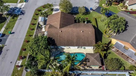 3597 SW 69th Terrace Miramar FL 33023