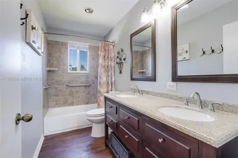 1280 Majesty Terrace Weston FL 33327