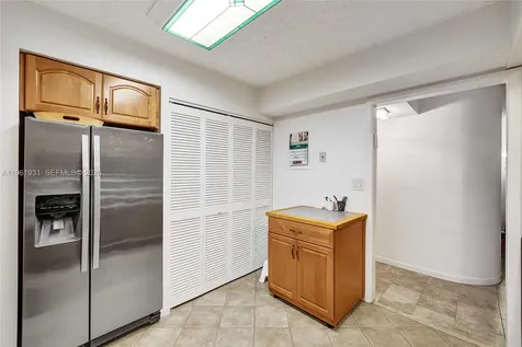 2814 N 46th Avenue Hollywood FL 33021