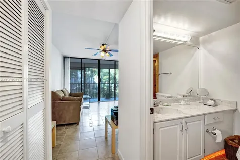 2814 N 46th Avenue Hollywood FL 33021