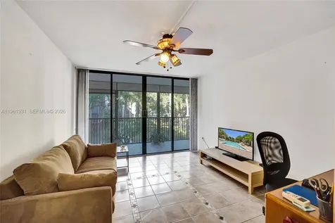 2814 N 46th Avenue Hollywood FL 33021