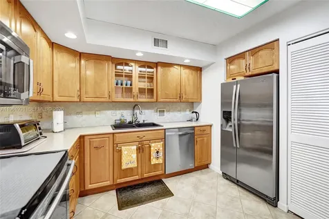 2814 N 46th Avenue Hollywood FL 33021