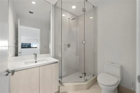 480 NE 31st Street Miami FL 33137