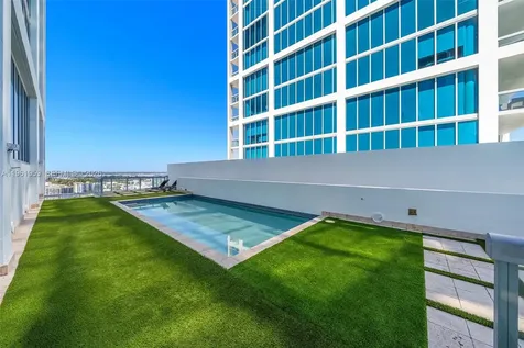 6899 Collins Avenue Miami Beach FL 33141