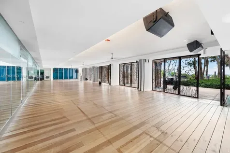 6899 Collins Avenue Miami Beach FL 33141
