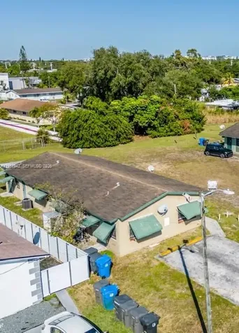 5701 SW 27th Street West Park FL 33023
