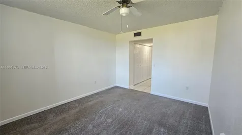9480 Tangerine Place Davie FL 33324