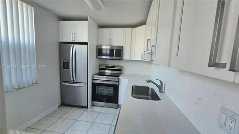 9480 Tangerine Place Davie FL 33324