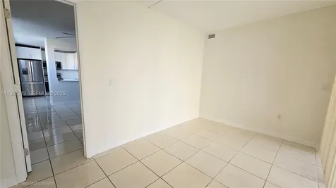 9480 Tangerine Place Davie FL 33324