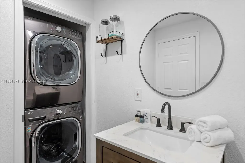 1617 SW 17th Avenue Fort Lauderdale FL 33312