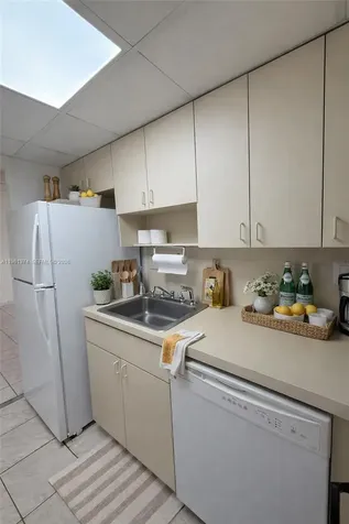 4855 NW 7th Street Miami FL 33126