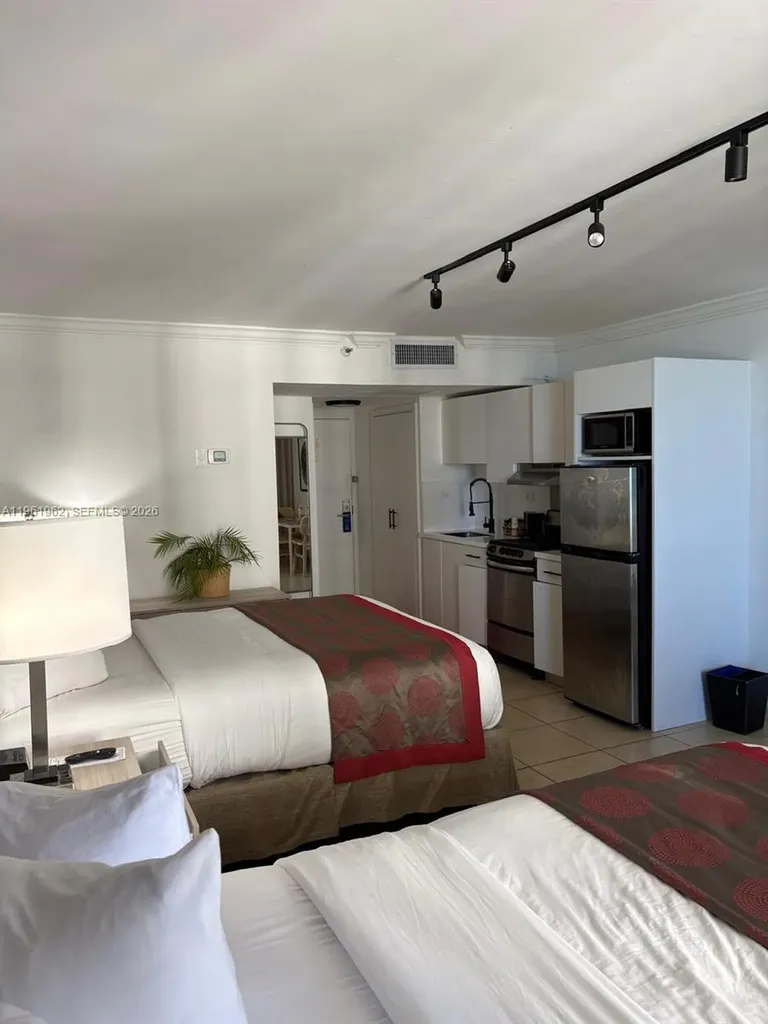 19201 Collins Avenue Sunny Isles Beach FL 33160