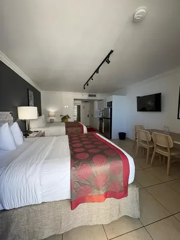 19201 Collins Avenue Sunny Isles Beach FL 33160