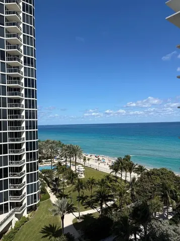 19201 Collins Avenue Sunny Isles Beach FL 33160