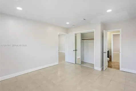 3241 NE 17th Avenue Oakland Park FL 33334
