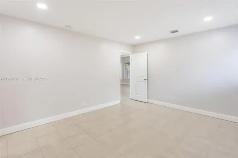3241 NE 17th Avenue Oakland Park FL 33334