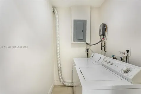 3241 NE 17th Avenue Oakland Park FL 33334