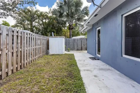 3241 NE 17th Avenue Oakland Park FL 33334