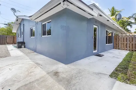 3241 NE 17th Avenue Oakland Park FL 33334