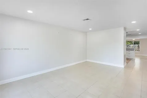 3241 NE 17th Avenue Oakland Park FL 33334