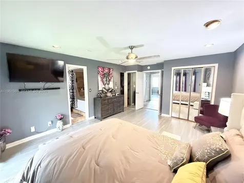 9425 NW 46th Street Sunrise FL 33351