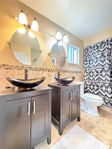 9425 NW 46th Street Sunrise FL 33351