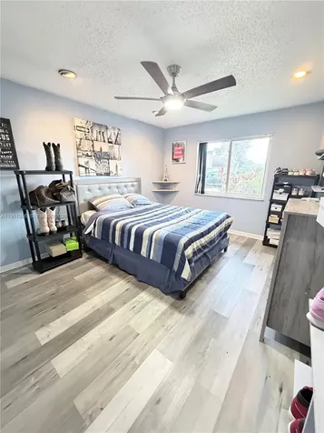 9425 NW 46th Street Sunrise FL 33351
