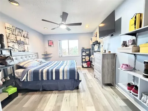 9425 NW 46th Street Sunrise FL 33351