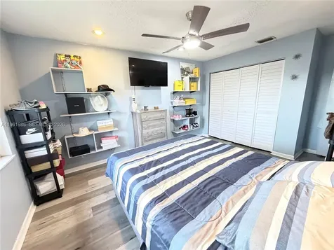 9425 NW 46th Street Sunrise FL 33351