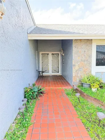 9425 NW 46th Street Sunrise FL 33351