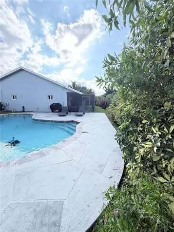 9425 NW 46th Street Sunrise FL 33351