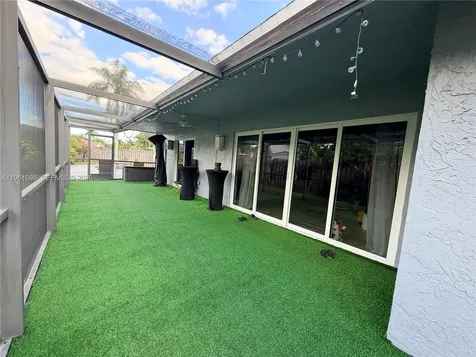 9425 NW 46th Street Sunrise FL 33351